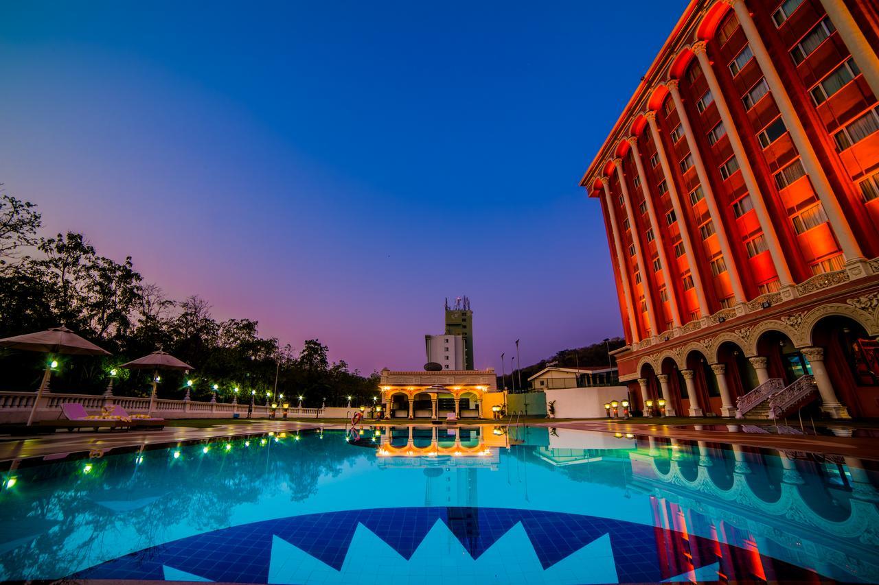 Ramoji Film City- Sitara Luxury Hotel Pedda Ambarpet Ngoại thất bức ảnh